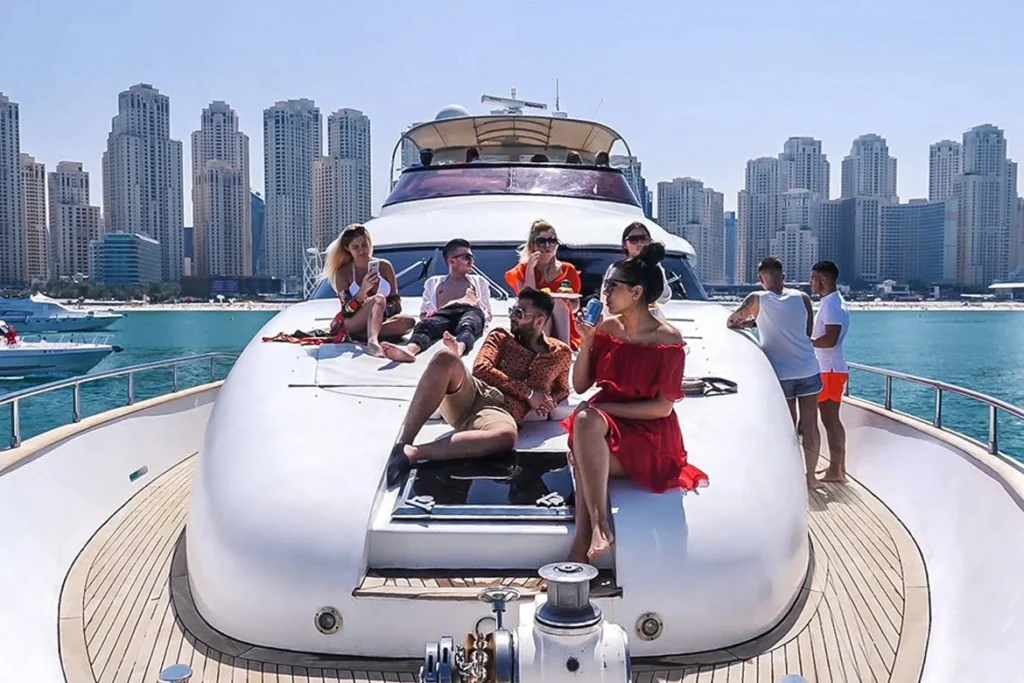 Luxury Yacht Tour Dubai